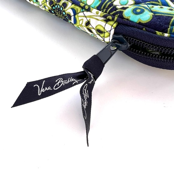 Vera Bradley LIKE NEW Rhythm & Blues Quilted Laptop Case - Picture 4 of 11